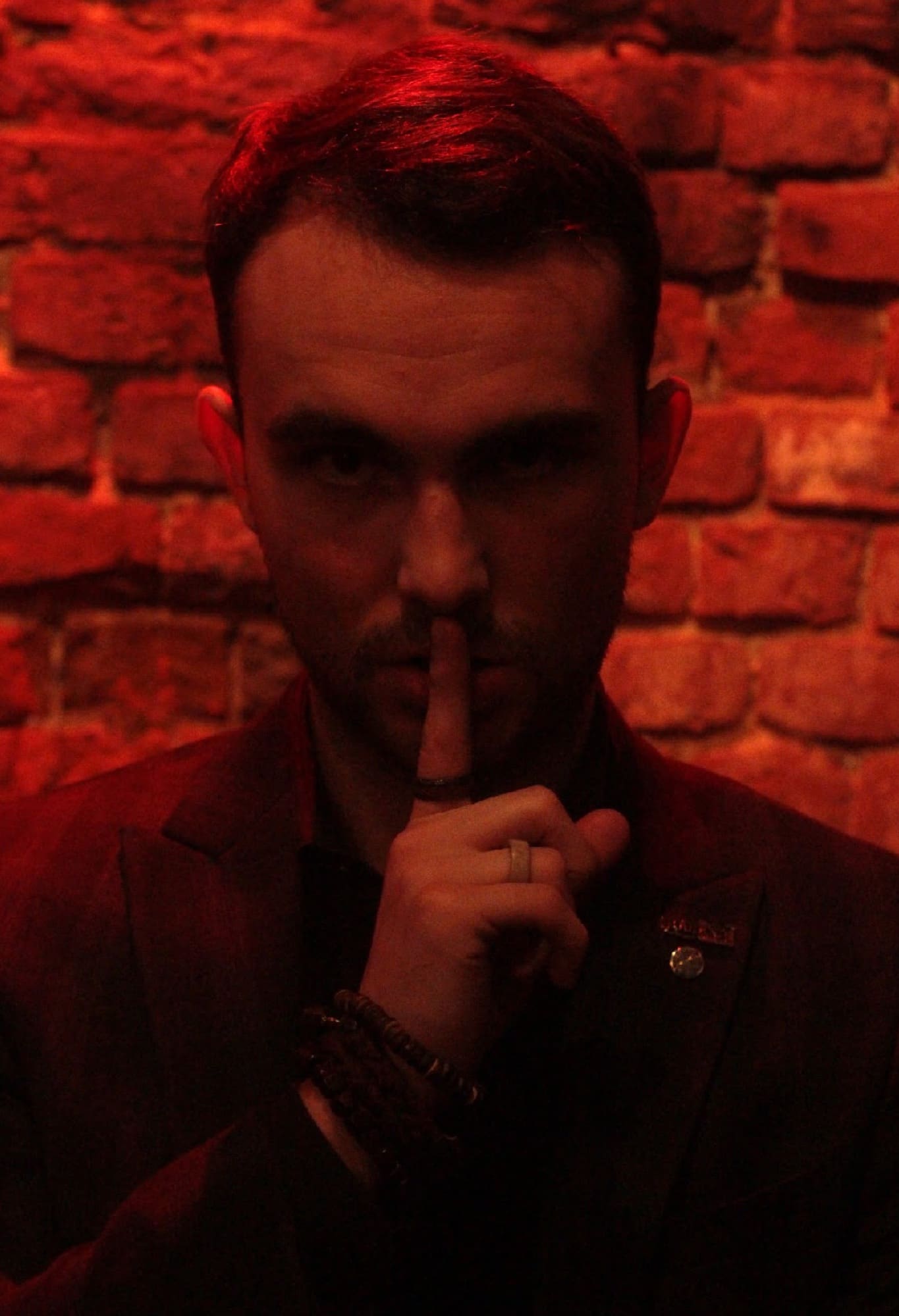 Ashley Green performing live (photo 3)