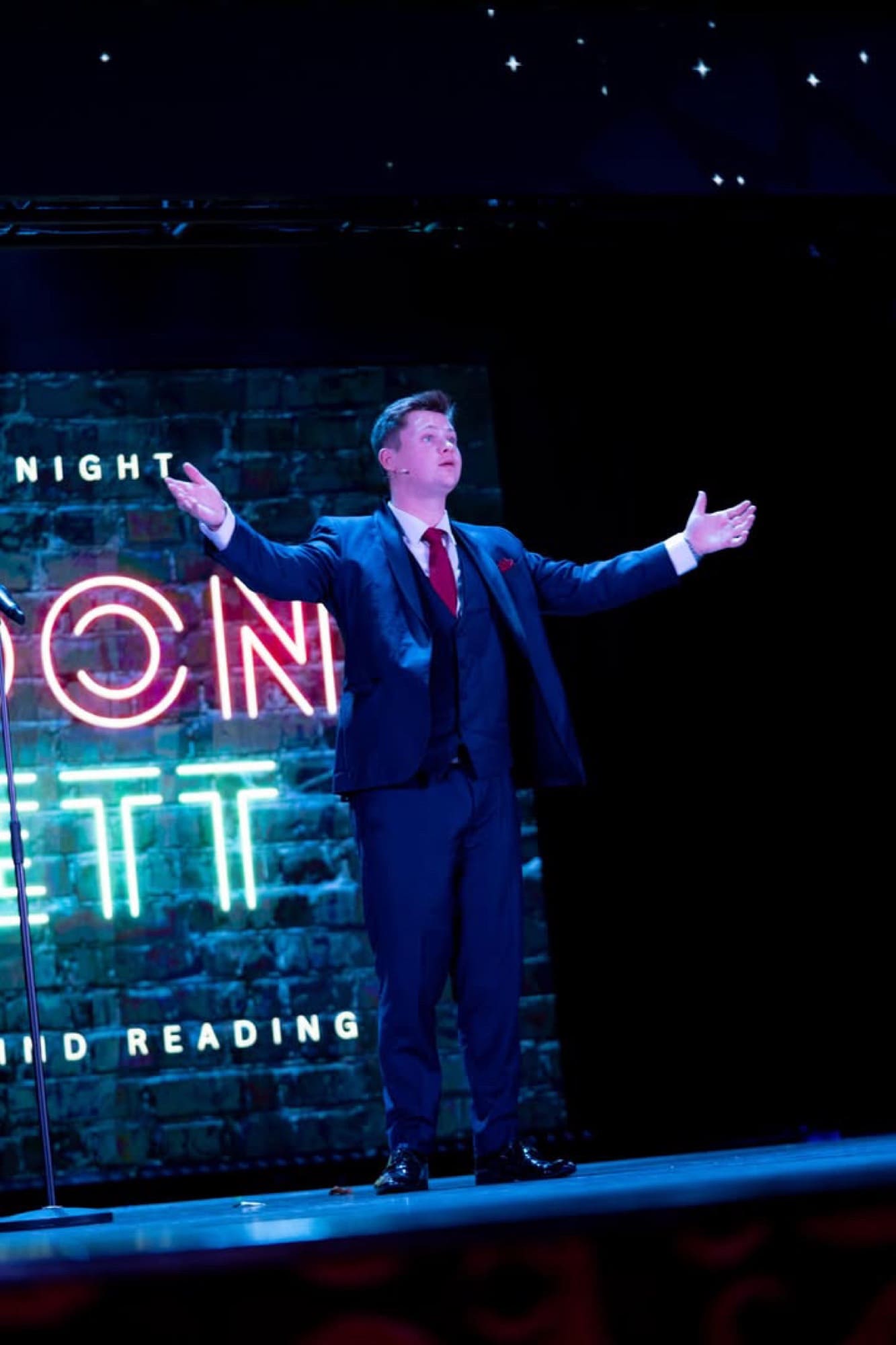 Brandon Barrett performing live (photo 5)