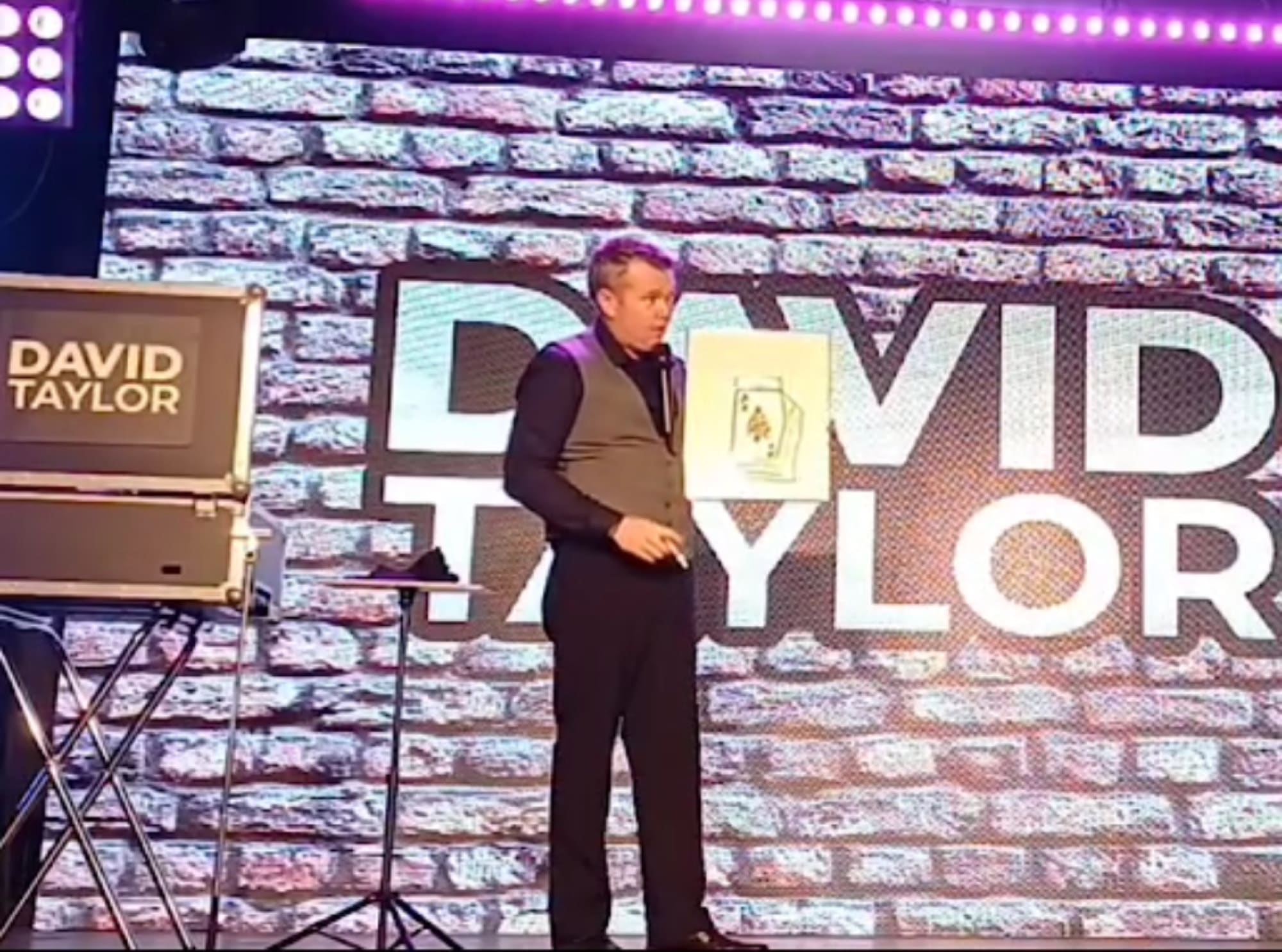 David Taylor performing live (photo 3)